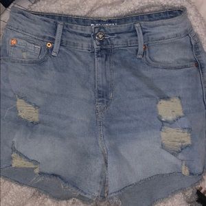 Denizen from Levi’s shorts